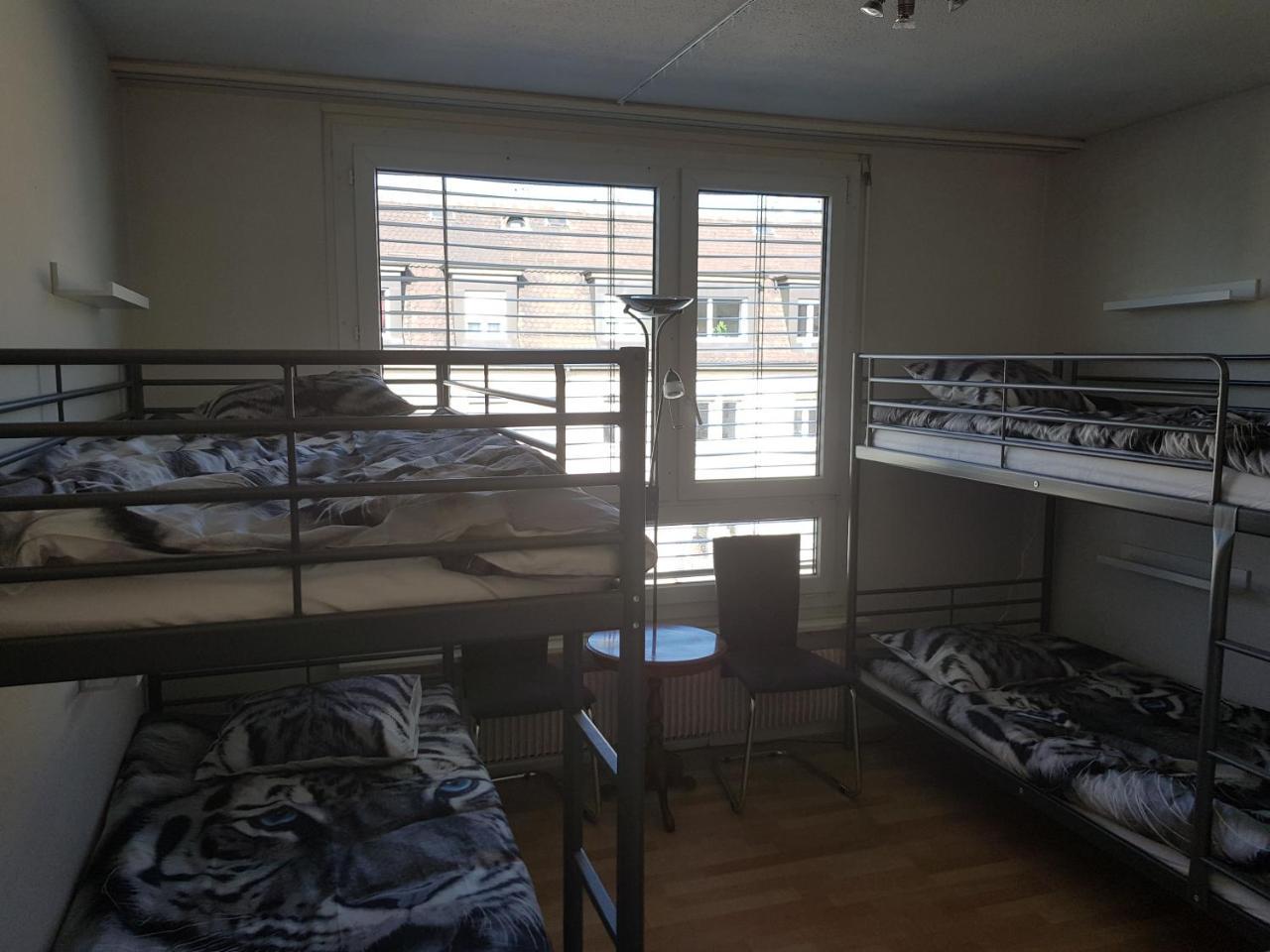 Oberengstringen Budget Youth Hostel מראה חיצוני תמונה