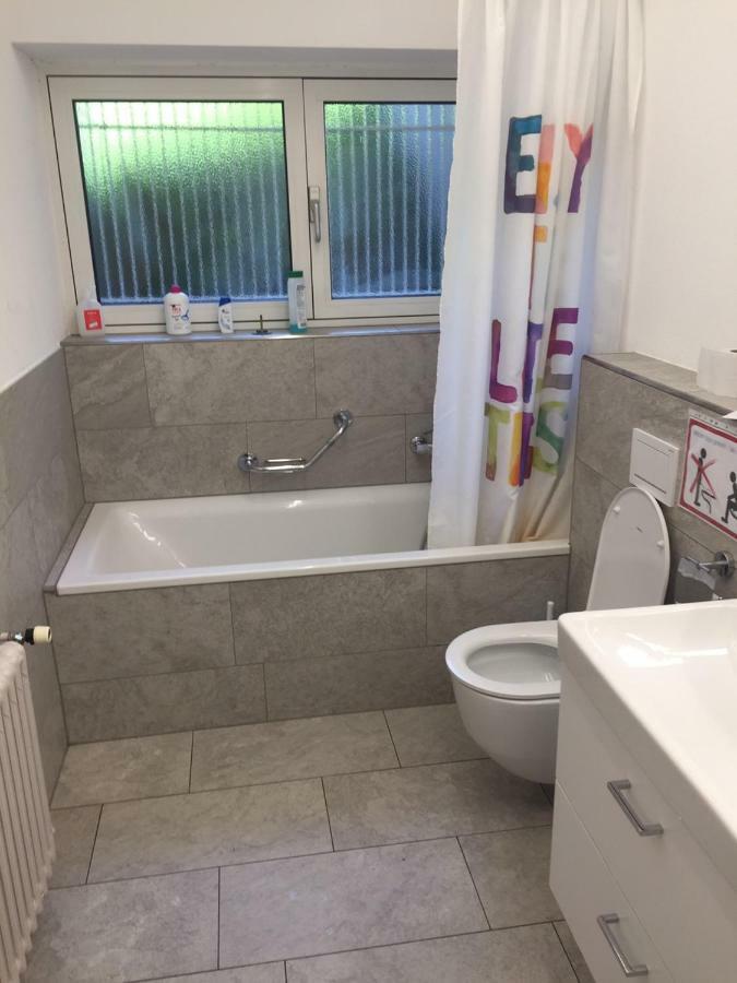 Oberengstringen Budget Youth Hostel מראה חיצוני תמונה