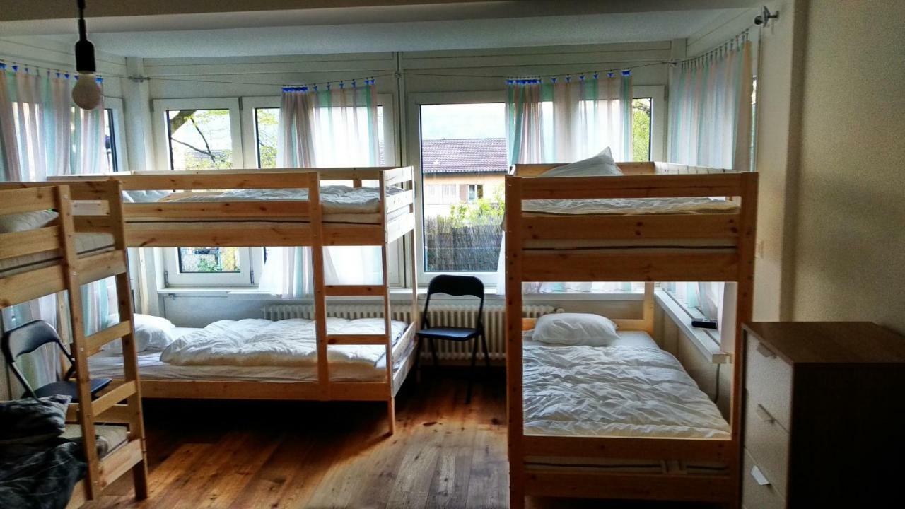 Oberengstringen Budget Youth Hostel מראה חיצוני תמונה